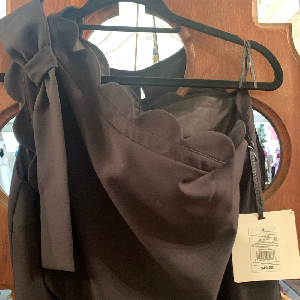 Black bow target dress size S.